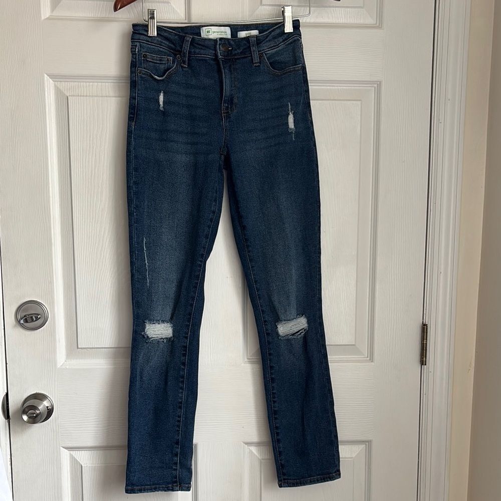 RE Generation celebrity pink GAIA Women's Blue Distressed Jeans size 3 / 26
